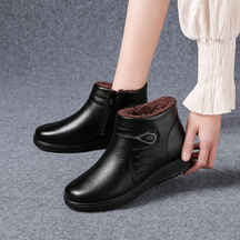 Bota Pelúciada Feminina Cano Curto Maria